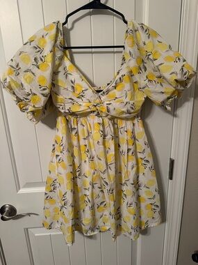 Trixxi Yellow Lemon print Floral Puff-Sleeve Sundress Womens babydoll style mini